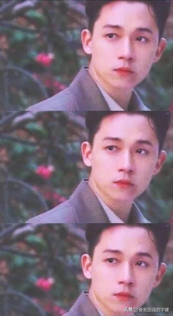 #fun娱乐#鬼吹灯片头题字是潘粤明写的。明明可以靠颜值，可偏偏要靠才华