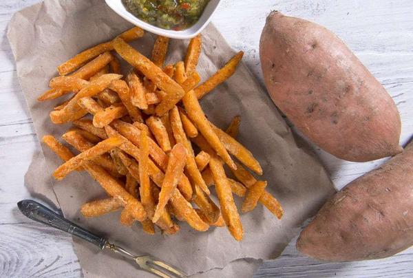 这4种食物，常吃容易“滋养”癌细胞，最后一种吃的人太多了