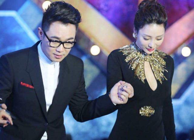 资讯早知道：大鹏和柳岩捆绑营销10年，谁笑到了最后？