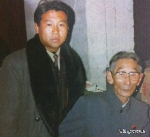 相声演员姜昆谈入行经历，登台便轰动北京城，马季主动开口收徒|fun娱乐