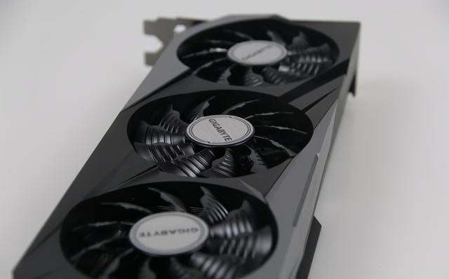 你值得等待的甜品显卡，技嘉RTX 3070魔鹰颜值性能齐开花