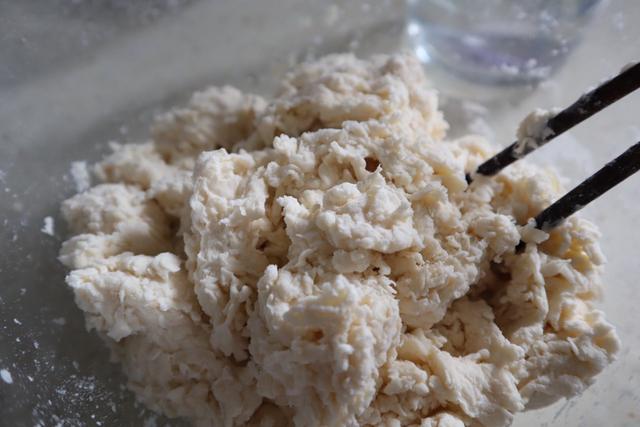 天一冷就馋热腾腾的饺子，这两种素菜做馅料，比肉馅还好吃