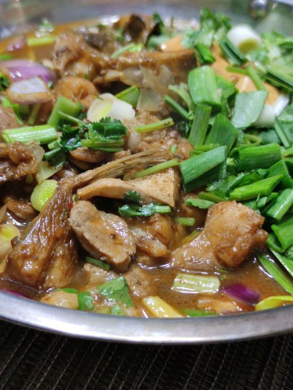 老妈做的#福气年夜菜#臭鳜鱼干锅，怎么吃都不腻