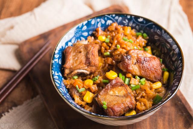 饭菜一锅就搞定的电饭煲焖饭食谱来了，轻松简单还美味，学起来