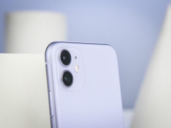 京东手机实时热卖榜Top8 苹果iPhone强取5席