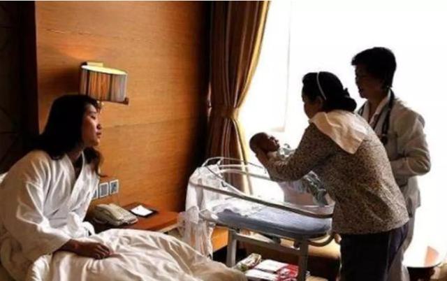 #超级宝妈#宝妈坐月子容易被气哭？不是宝妈太矫情，是这3件事太难熬