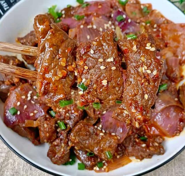 我家隔三差五做这道美食，超下饭，好吃到舔盘