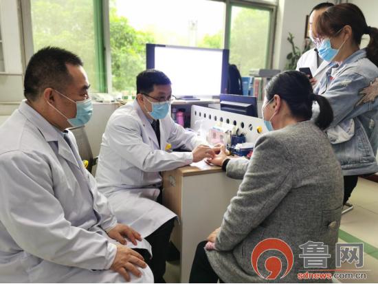 患者|上海华山医院手外科徐雷教授来菏泽博爱医院义诊
