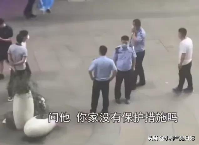 超级宝妈|4岁男童30楼坠楼身亡：请别再让孩子独自在家，他们真的只是孩子