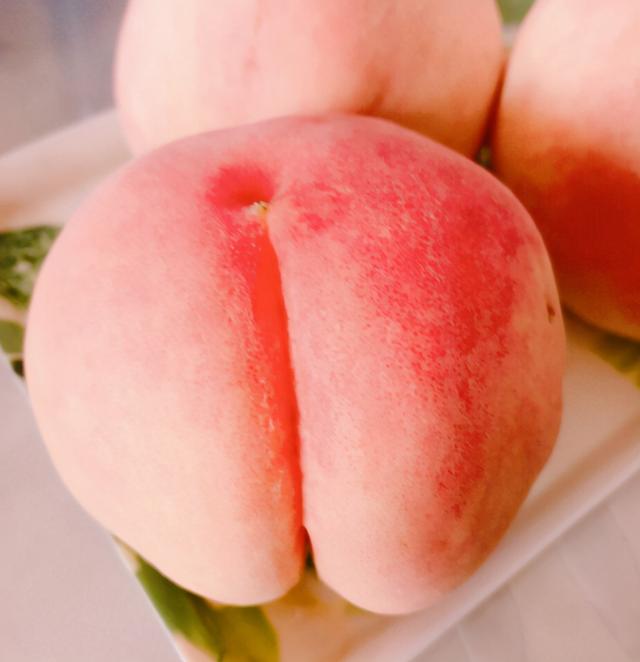 寒冷的冬季，有哪些水果是值得一吃的？这些水果物美价廉值得一试