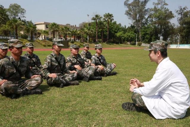 医疗队|“生命线”延伸在巡诊一线——南部战区总医院结合巡诊工作提升党性教育实效记事