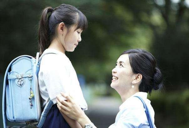 「超级宝妈」“经常挨打”和“从不挨打”的孩子，将来差别很大，父母别不在意