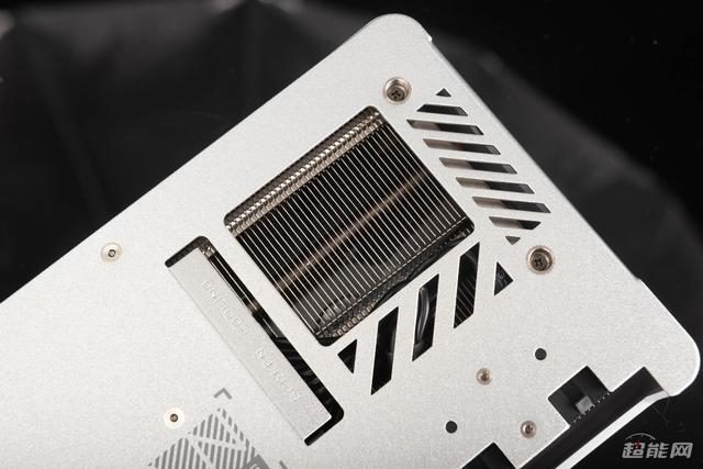 技嘉RTX 3080 VISION OC雪鹰显卡评测