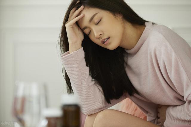 口舌生疮，反反复复，引发口腔溃疡的6个不良因素，尽量改掉它们