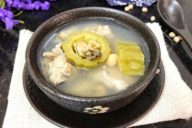 「天使宝贝」孕期第几个月宝宝长得快？孕妇学会喝这几种汤，有助于大脑发育