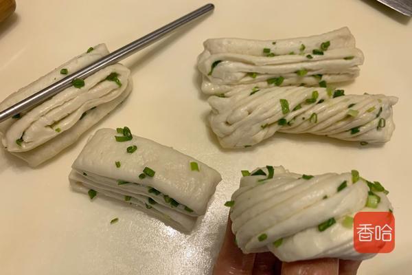 超级宝妈：方便、的花式花卷，松软香甜，保证能让孩子们胃口大开