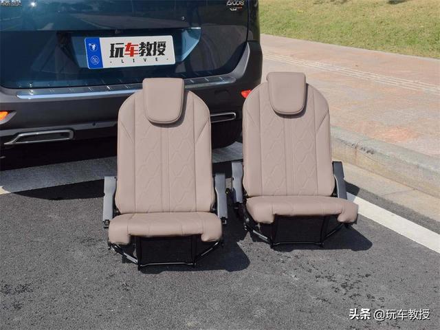 『乘车御剑』第三排形同虚设，有些7座SUV，真的只能当5座车用