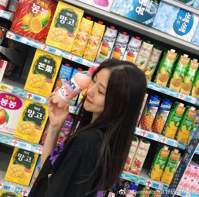 【烟花巷陌】妈妈很美是什么体验？网友：妈妈的美貌可以吹一辈子！