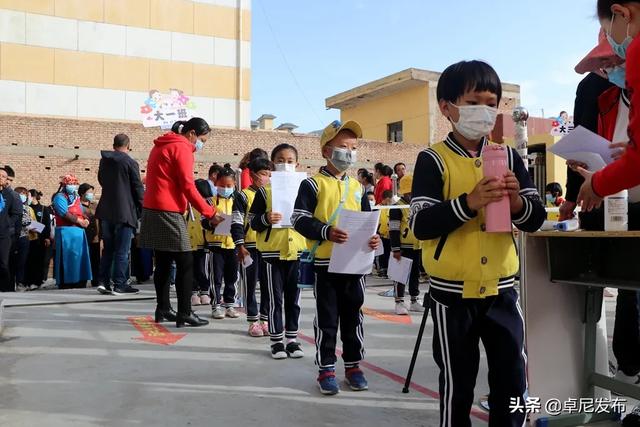 你的育儿经|卓尼幼儿园开园啦！直击“神兽归园”第一现场！