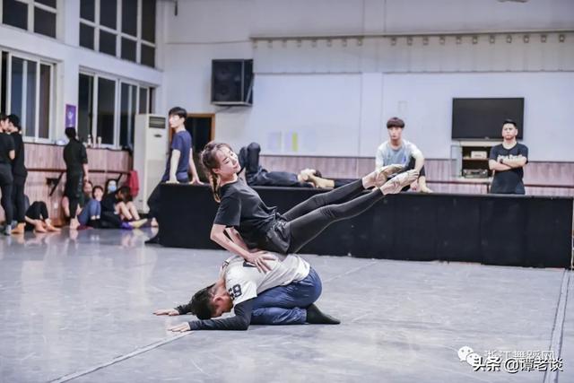 清心醉人|浙歌《生命舞迹》24日上演，练功房排练记，先睹为快