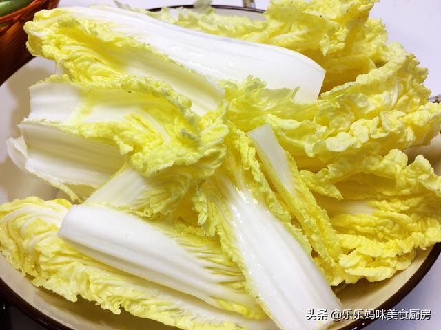 天冷花80块钱在家吃火锅，单人单锅，经济实惠，味道也不差