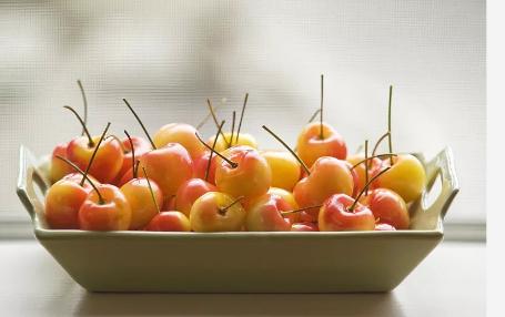 樱桃|舌尖上的药材丨晶莹剔透，营养丰富，树上的红宝石——樱桃