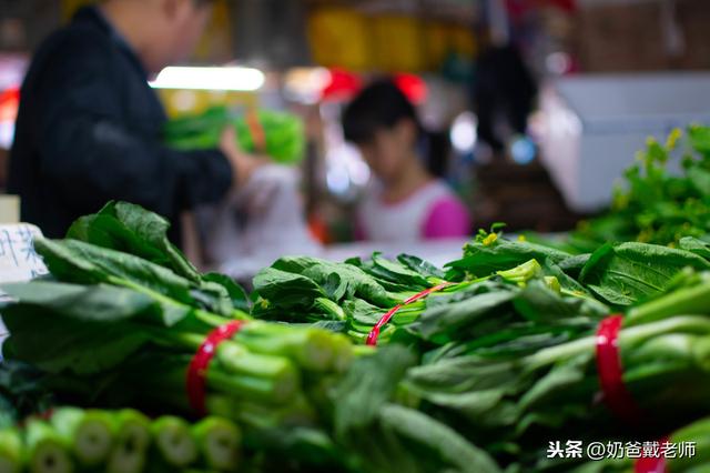 【超级宝妈】疫情期间孕妈产检，奶爸该如何理性做好孕妈的防护与关爱？