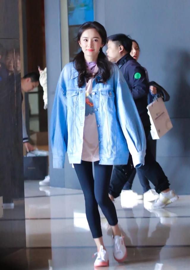 第五大道最火“健身裤”，连杨幂都在穿！巨显腿长巨显瘦