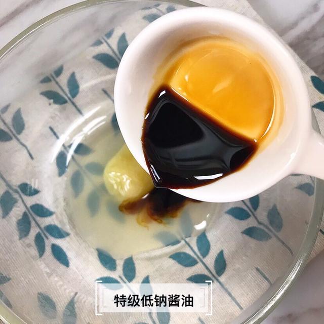 『超级宝妈』鸡胸肉想不柴，就得这样做，补充蛋白质，宝宝也能吃得动