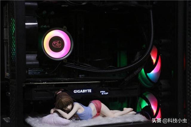 给你的爱机降降温！人生第一个水冷九州风神堡垒240水冷实测