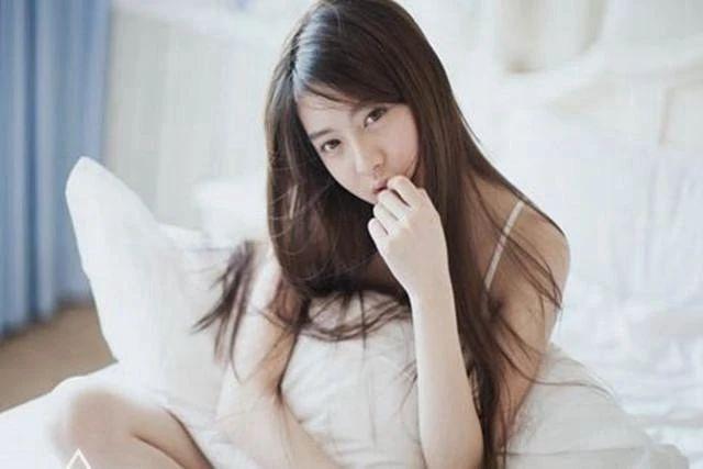 你的育儿经|女孩的未来身高，和来第一次月经的年龄有关，太早太晚都要注意