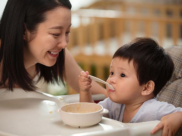 【超级宝妈】疫情期间如何增加宝宝免疫力？专家说营养是个“好帮手”