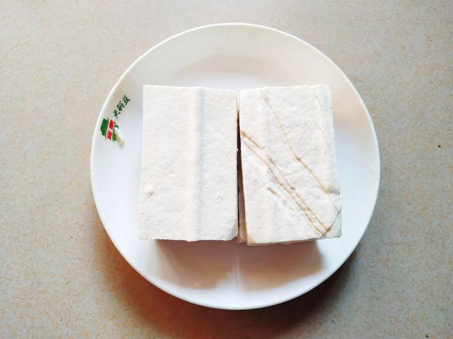 老妈喜欢了三十年的家常菜，成本不到5块钱，一辈子吃不够