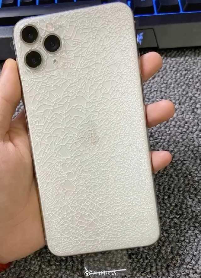 #勇哥科技#高手解锁iPhone 11 Pro Max钻石水晶纹路，摔成艺术品