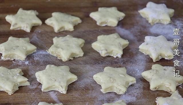 鸡蛋别煮着吃了，加一碗麦片，筷子一搅，比吃肉还香，上桌就抢光