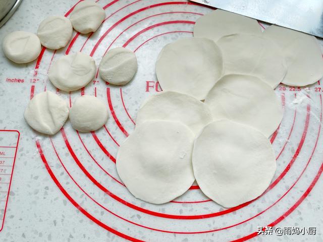 白菜包饺子要不要焯水？传统老做法告诉你这样做，鲜嫩多汁营养高