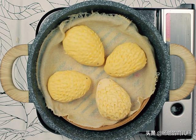 孩子爱吃的刺猬小馒头，造型可爱，软嫩香甜，吃了一次念念不忘