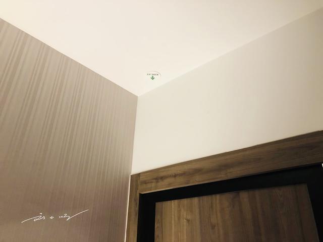 [旅行柚子君]马来西亚酒店房间出现“神秘”小箭头，中国游客：这是怎么用的？