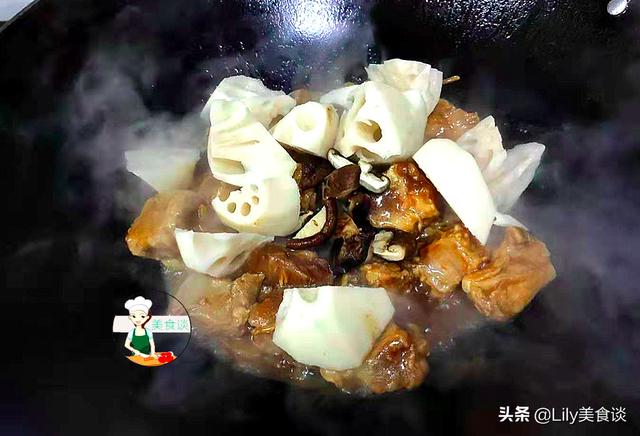 明日进入腊月，这肉记得要多吃，鲜香又营养，炖一锅上桌太鲜美了