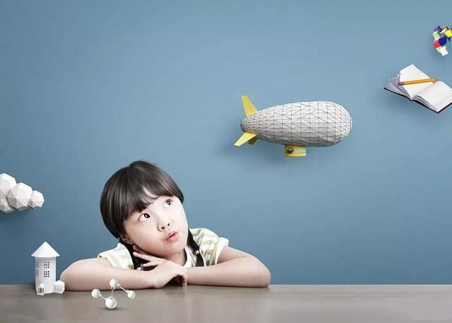 【你的育儿经】6岁儿子单独在家，母亲出门买菜，回家后却被看到的画面吓懵了