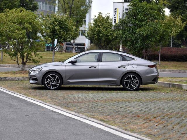 『家有汽车』预算15万不屑速腾之流,还是看看它吧!最快6.7秒破百