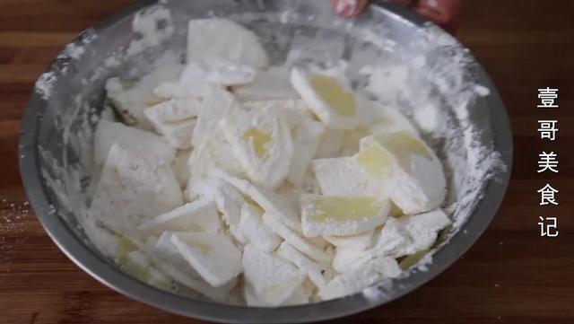 平菇加土豆一起做，真是太解馋了，天天吃都不腻，比红烧肉还香