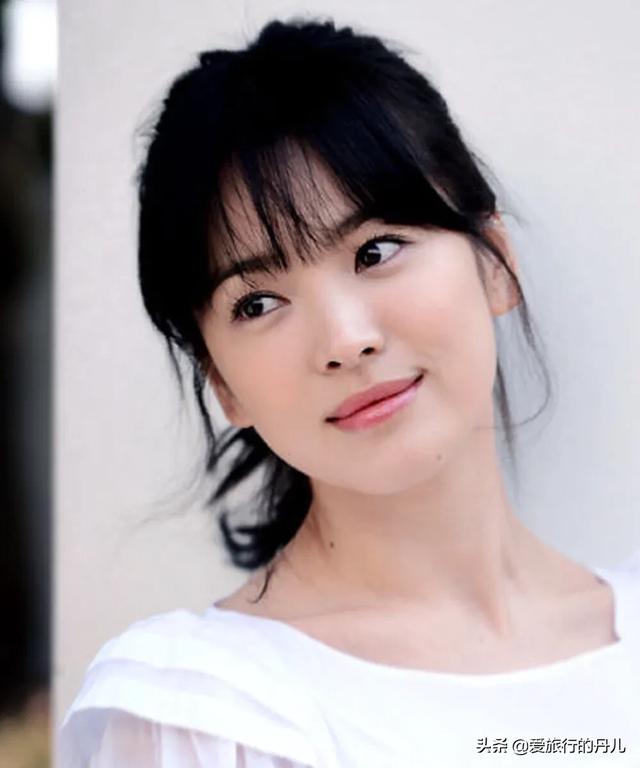宋慧乔(),1981年11月22日出生于大邱广域市,韩国影视女演员.
