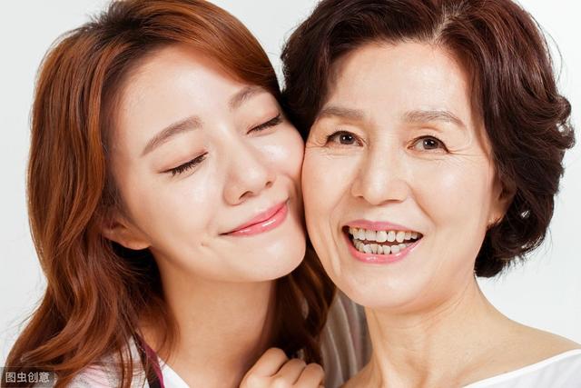 「超级宝妈」产后坐月子，提前考虑好坐月子方式很重要，这些因素一定要考虑到