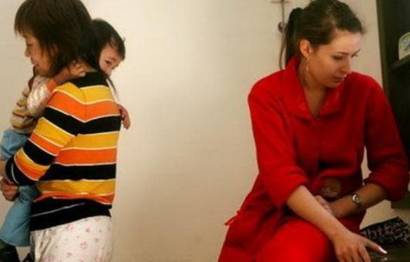 超级宝妈:宝妈朋友圈秀"婆婆牌"月子餐,爸爸看后无奈叹气:您回家吧!