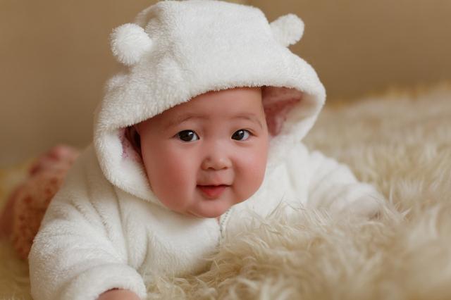 超级宝妈▲妈妈千万别再通过摸宝宝冷暖来判断冷暖了！