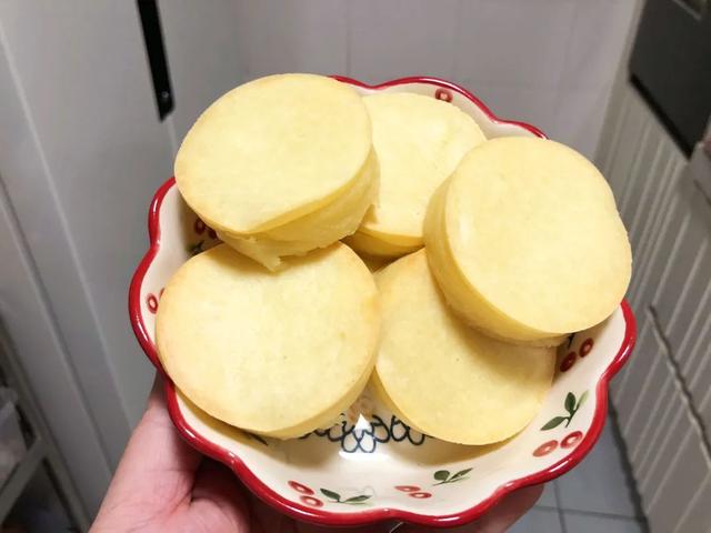 爱在屋檐下|团长小厨房丨又想吃又怕胖，不如做份少糖的甜品给娃吃吧