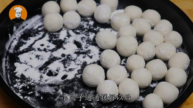 天冷容易手脚冰凉，多喝这碗养生汤，软糯香甜，喝一碗从头暖到脚