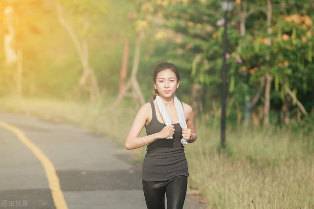 老话说“十人九湿”，女性湿气重怎么办？及时调理很重要