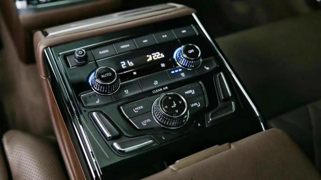 轴距3米、车长5米，配空气悬挂！新辉昂颇有意思